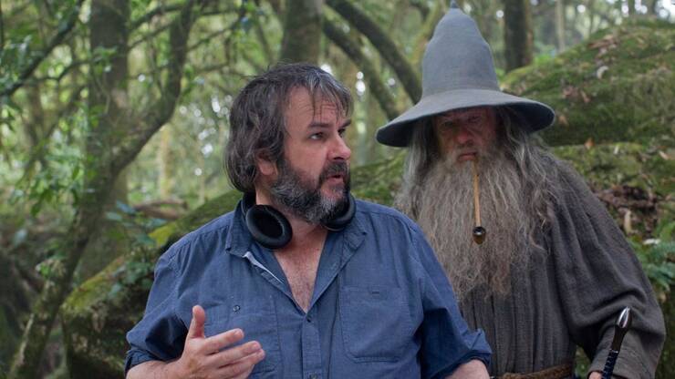 Peter Jackson directing Lord of The Rings movie as Gandalf walks behind him